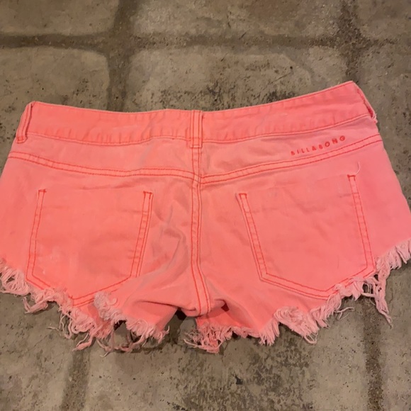 Pink Billabong shorts! Size 7! - Picture 2 of 3